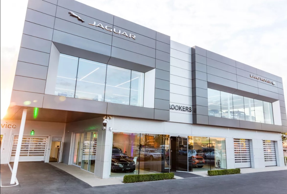 Nowy salon Jaguara i Land Rover’a ujawniony… przez