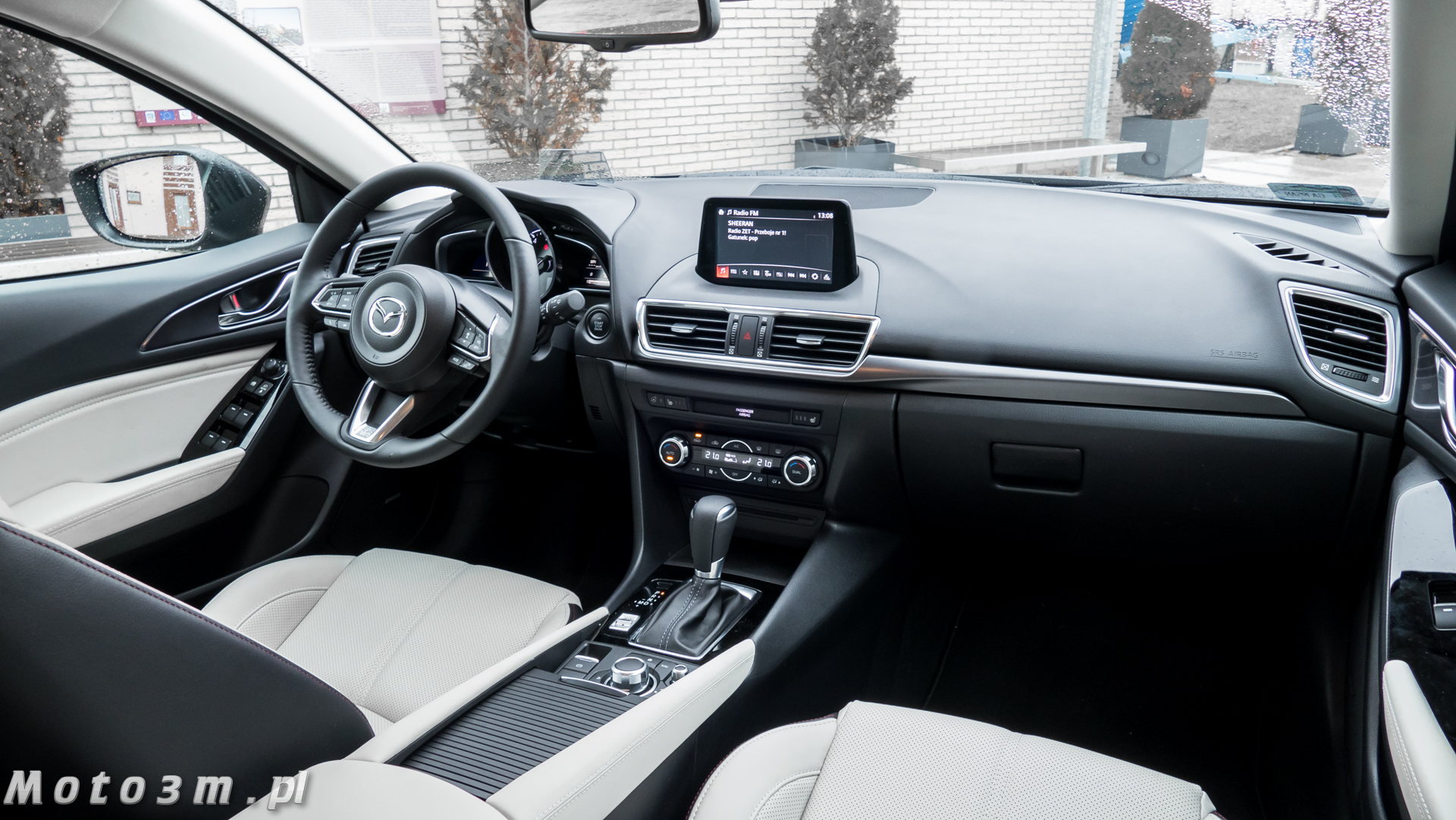 Mazda3 2017 hatchback SkyPassion 2.0 odświeżona