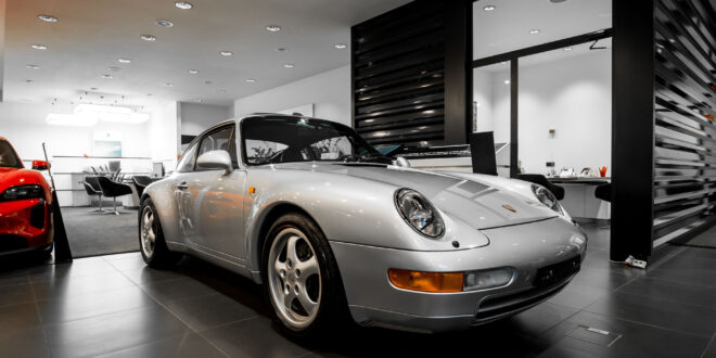 Klasyczne Porsche 911 Carrera w Porsche Approved