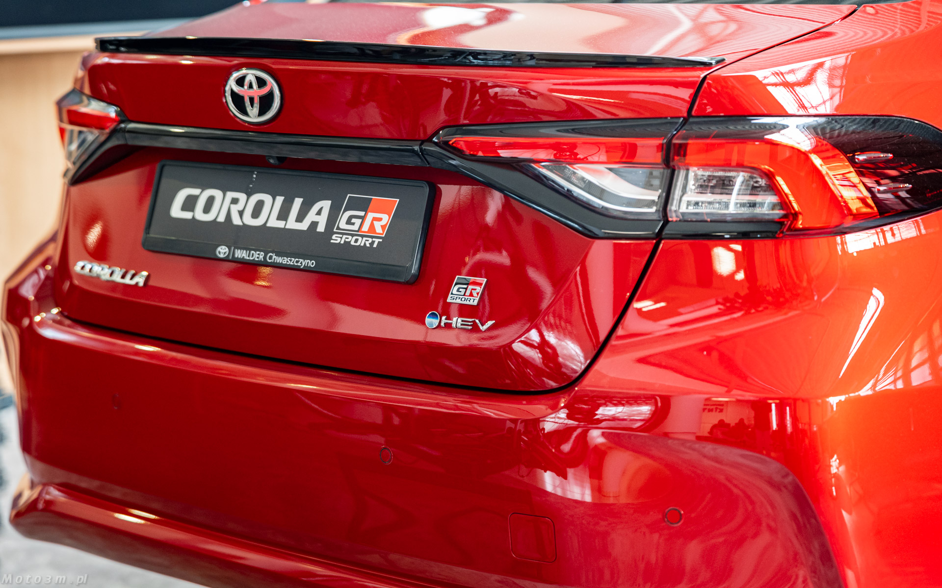 Kolor ma znaczenie – Toyota Corolla GR Sport w czerwieni Imperial Red